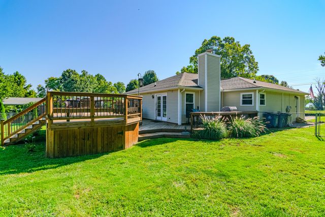 1667 Old Frankfort Road, Lawrenceburg, KY 40342