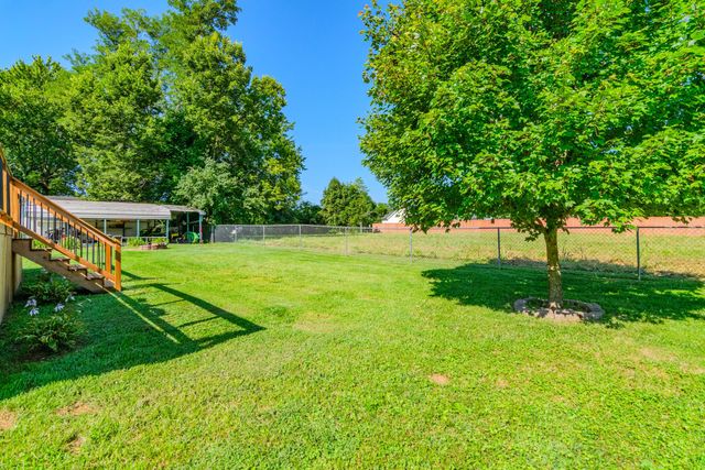1667 Old Frankfort Road, Lawrenceburg, KY 40342