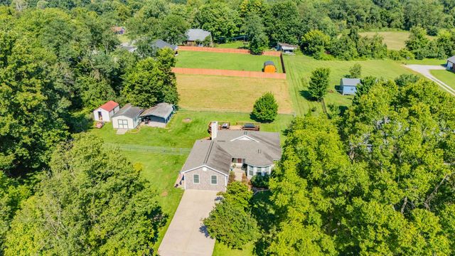 1667 Old Frankfort Road, Lawrenceburg, KY 40342