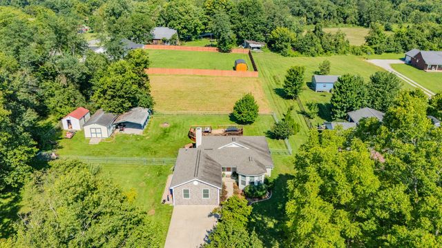 1667 Old Frankfort Road, Lawrenceburg, KY 40342