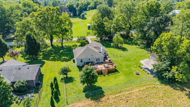 1667 Old Frankfort Road, Lawrenceburg, KY 40342
