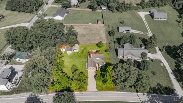 1667 Old Frankfort Road, Lawrenceburg, KY 40342