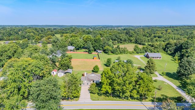 1667 Old Frankfort Road, Lawrenceburg, KY 40342