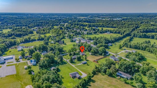 1667 Old Frankfort Road, Lawrenceburg, KY 40342