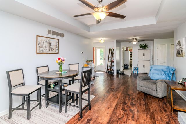1667 Old Frankfort Road, Lawrenceburg, KY 40342