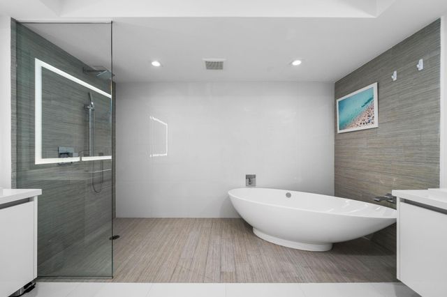 300 Sunny Isles Blvd 4-2201, Sunny Isles Beach, FL 33160