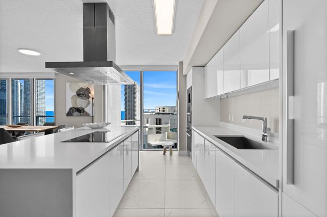 300 Sunny Isles Blvd 4-2201, Sunny Isles Beach, FL 33160