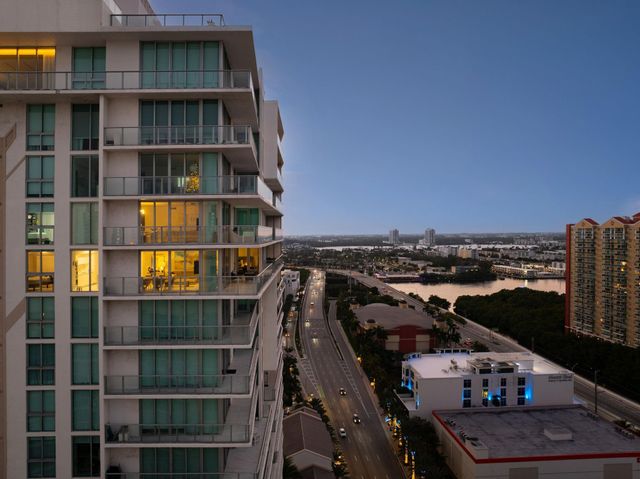 300 Sunny Isles Blvd 4-2201, Sunny Isles Beach, FL 33160