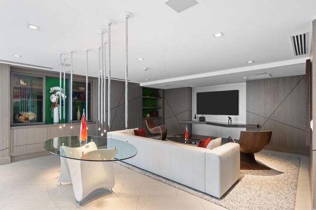 300 Sunny Isles Blvd 4-2201, Sunny Isles Beach, FL 33160