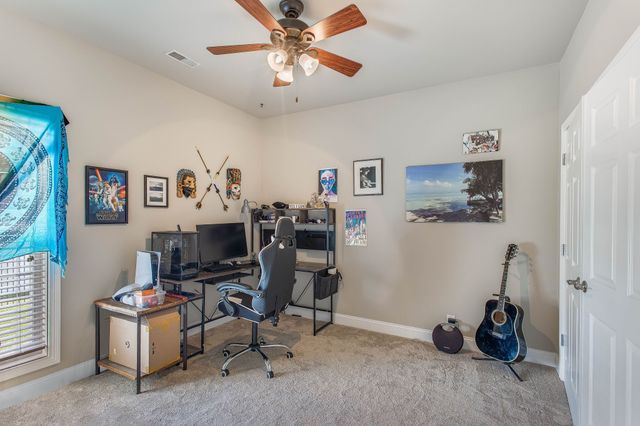 3630 Geneva Dr, Murfreesboro, TN 37128