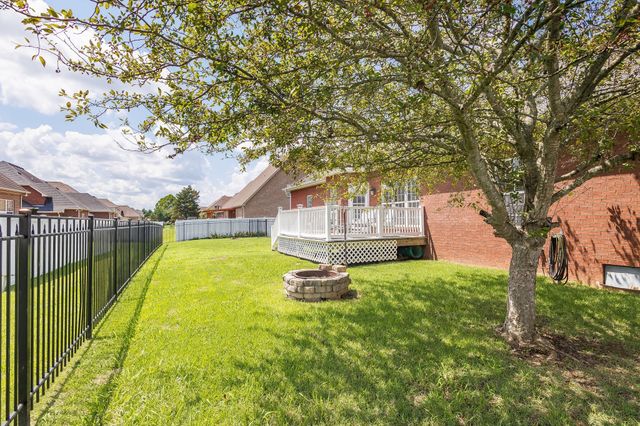 3630 Geneva Dr, Murfreesboro, TN 37128