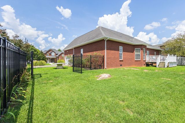 3630 Geneva Dr, Murfreesboro, TN 37128