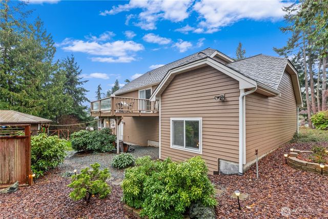 3836 Bay Lane, Anacortes, WA 98221