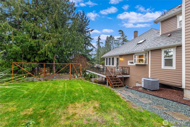 3836 Bay Lane, Anacortes, WA 98221