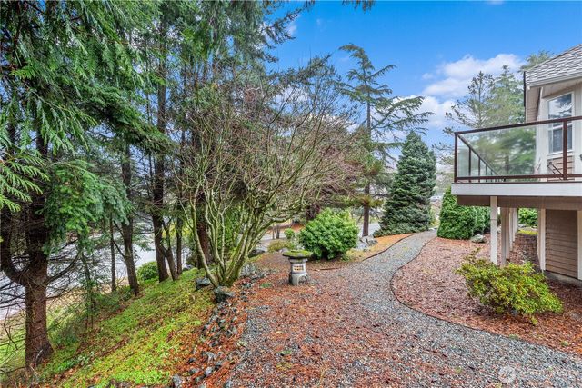 3836 Bay Lane, Anacortes, WA 98221