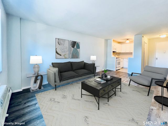 140 Grove Street 5J, Stamford, CT 06901