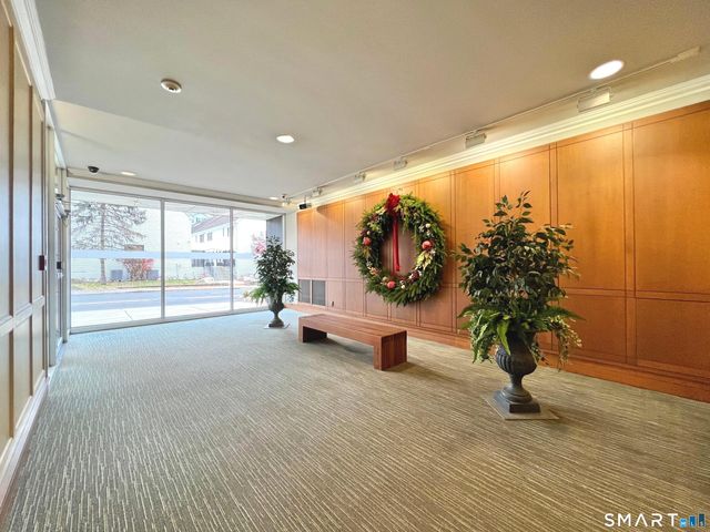 140 Grove Street 5J, Stamford, CT 06901