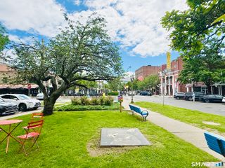 140 Grove Street 5J, Stamford, CT 06901