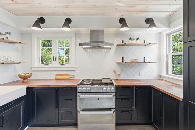 26 Perkins Street, Arlington, MA 02476