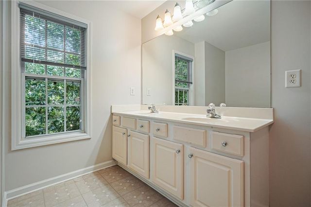 2958 Wintercrest Drive 6, Atlanta, GA 30360
