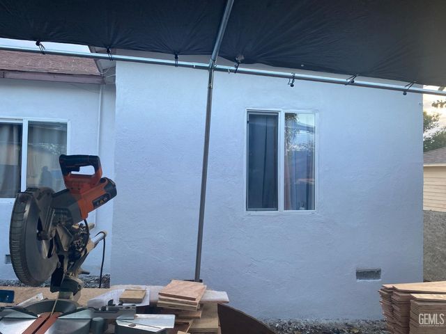 2228 College Avenue, Bakersfield, CA 93306