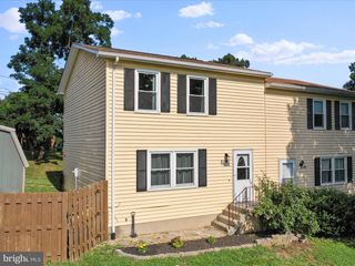 1225 MASSANUTTEN AVE, Front Royal, VA 22630
