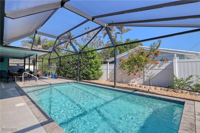 7238 Emily DR, Fort Myers, FL 33908