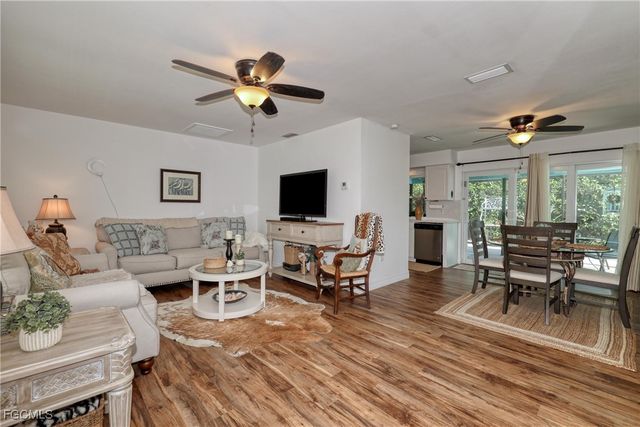 7238 Emily DR, Fort Myers, FL 33908