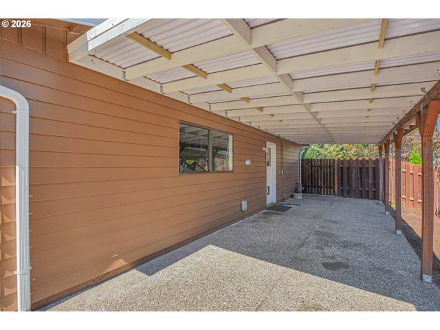 17295 TIMOTHY Way, Gladstone, OR 97027
