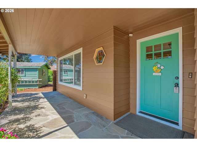 17295 TIMOTHY Way, Gladstone, OR 97027