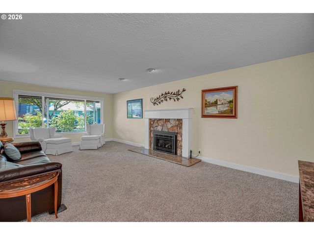 17295 TIMOTHY Way, Gladstone, OR 97027
