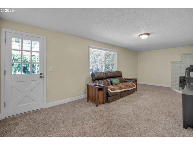 17295 TIMOTHY Way, Gladstone, OR 97027