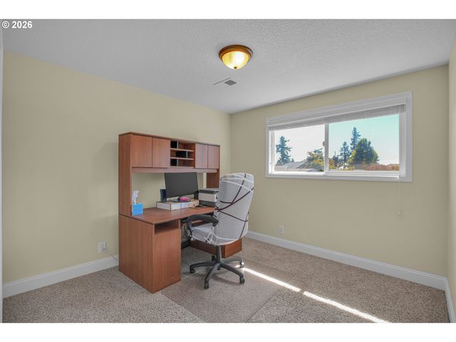 17295 TIMOTHY Way, Gladstone, OR 97027
