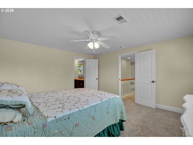 17295 TIMOTHY Way, Gladstone, OR 97027