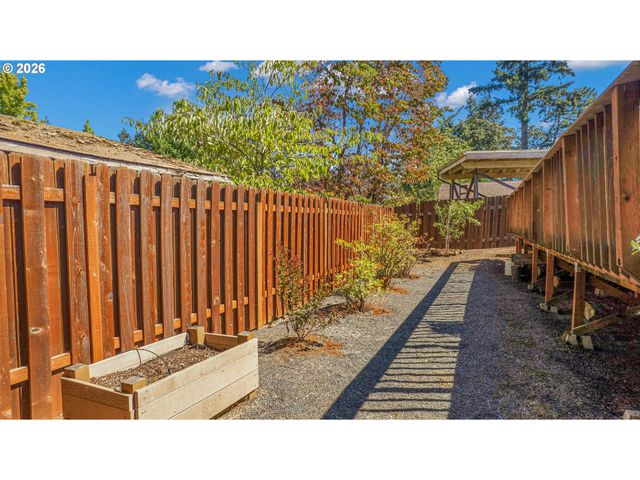 17295 TIMOTHY Way, Gladstone, OR 97027