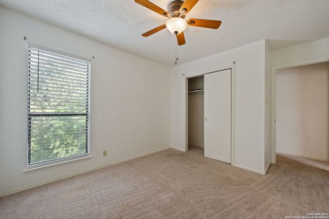 6406 BROOK CV, San Antonio, TX 78240