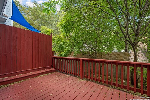 6406 BROOK CV, San Antonio, TX 78240