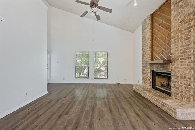 6406 BROOK CV, San Antonio, TX 78240