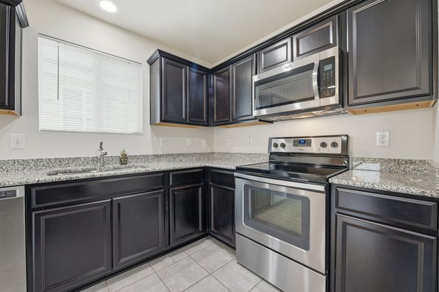 10001 Amosite Drive, Fort Worth, TX 76131