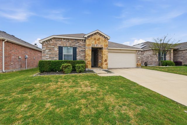 10001 Amosite Drive, Fort Worth, TX 76131