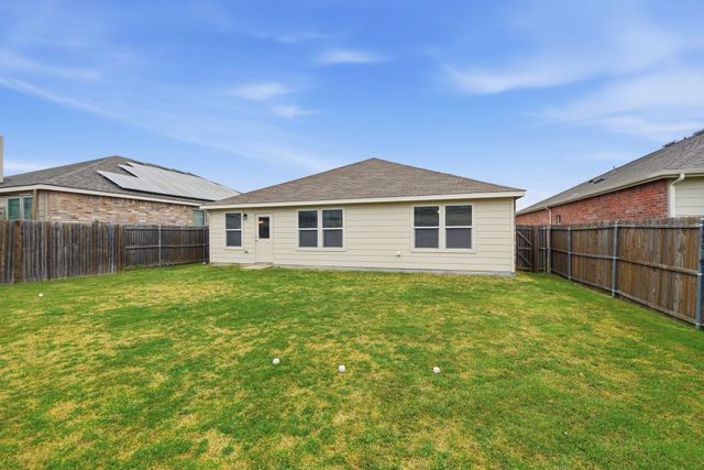 10001 Amosite Drive, Fort Worth, TX 76131