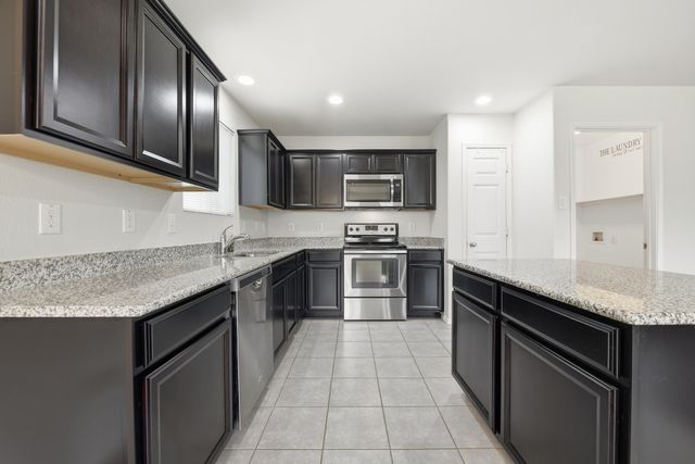 10001 Amosite Drive, Fort Worth, TX 76131