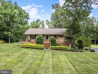1360 N CHILDS RD, Kearneysville, WV 25430