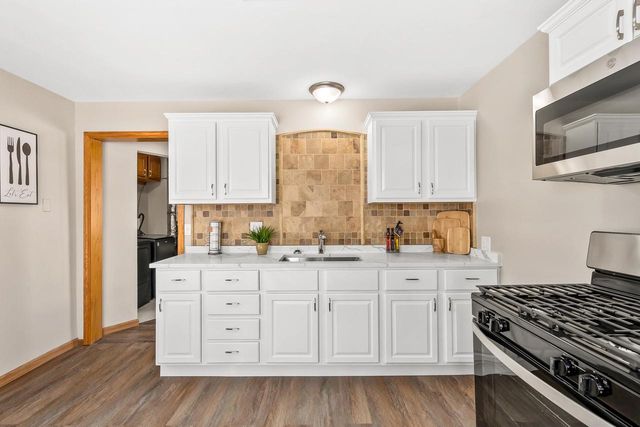 6136 W Oklahoma AVENUE, Milwaukee, WI 53219