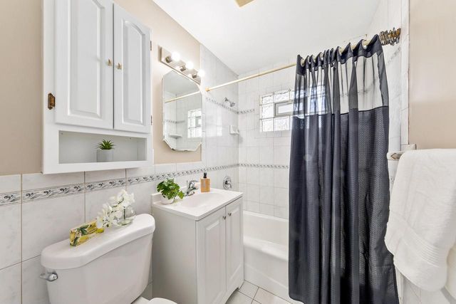 6136 W Oklahoma AVENUE, Milwaukee, WI 53219