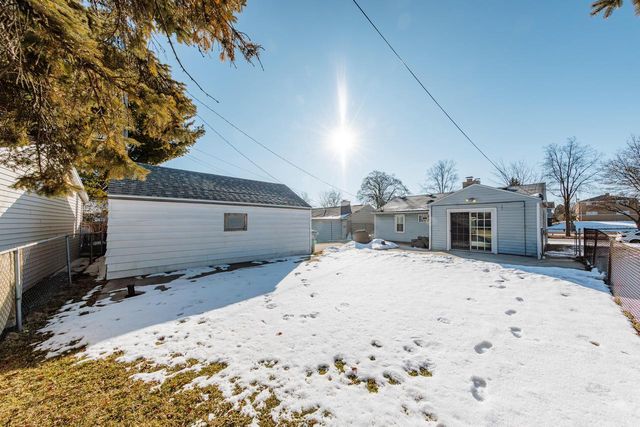 6136 W Oklahoma AVENUE, Milwaukee, WI 53219