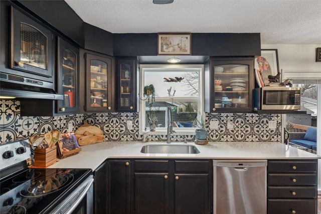 4756 70th Place, Urbandale, IA 50322