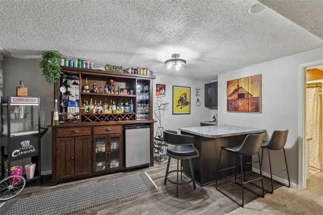 4756 70th Place, Urbandale, IA 50322