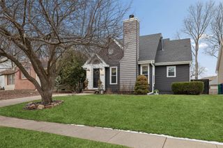 4756 70th Place, Urbandale, IA 50322