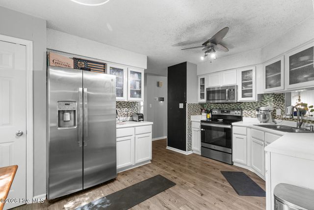 214 Baytree Drive, Jacksonville, NC 28546